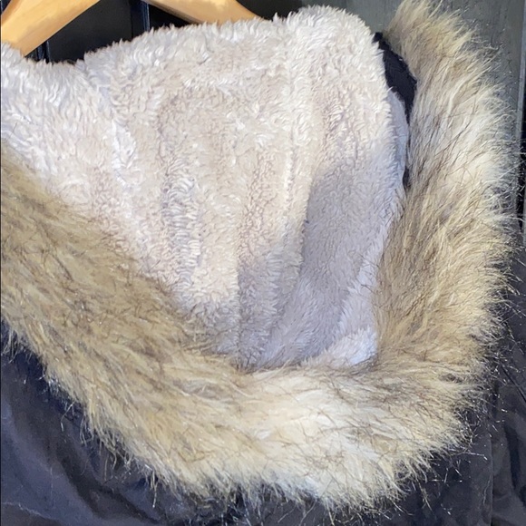 H&M Fur Lined Jacket NWOT - Picture 3 of 5